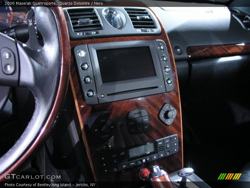 Quarzo Dolomite / Nero 2006 Maserati Quattroporte