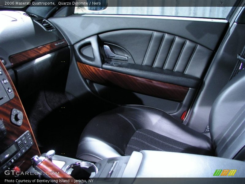 Quarzo Dolomite / Nero 2006 Maserati Quattroporte