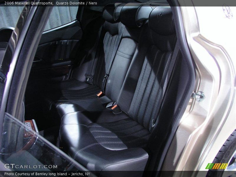 Quarzo Dolomite / Nero 2006 Maserati Quattroporte