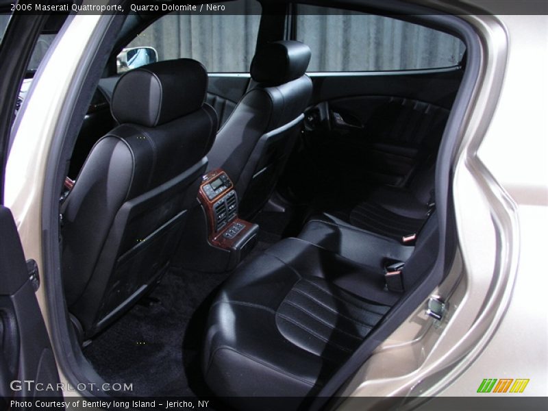 Quarzo Dolomite / Nero 2006 Maserati Quattroporte