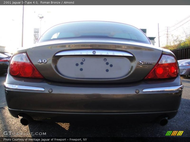 Roman Bronze / Almond 2001 Jaguar S-Type 4.0