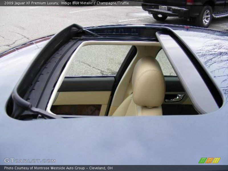 Indigo Blue Metallic / Champagne/Truffle 2009 Jaguar XF Premium Luxury