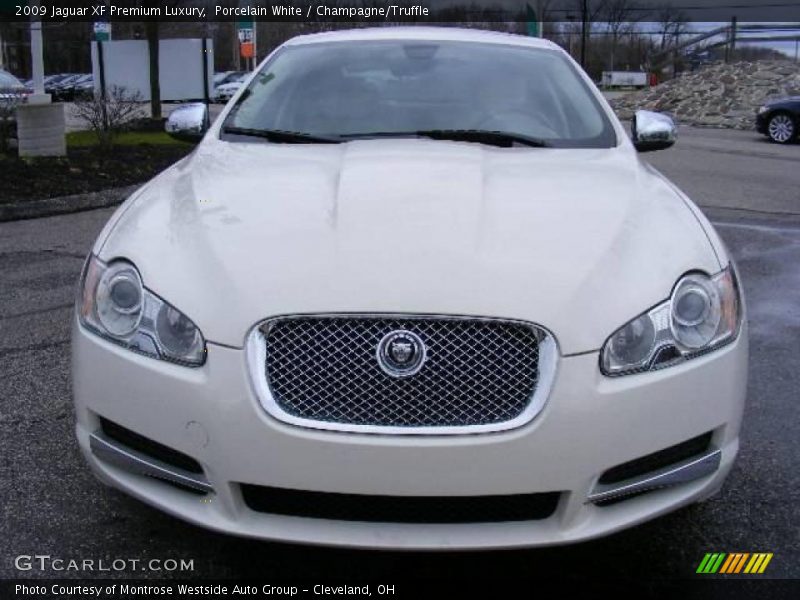 Porcelain White / Champagne/Truffle 2009 Jaguar XF Premium Luxury