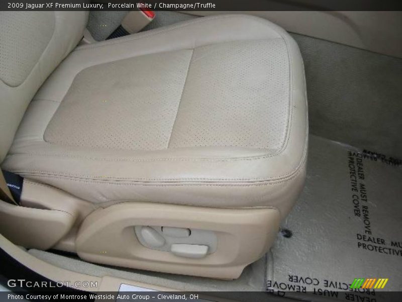 Porcelain White / Champagne/Truffle 2009 Jaguar XF Premium Luxury
