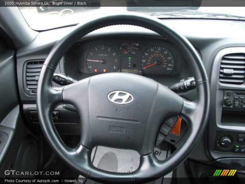 Bright Silver / Black 2005 Hyundai Sonata GL