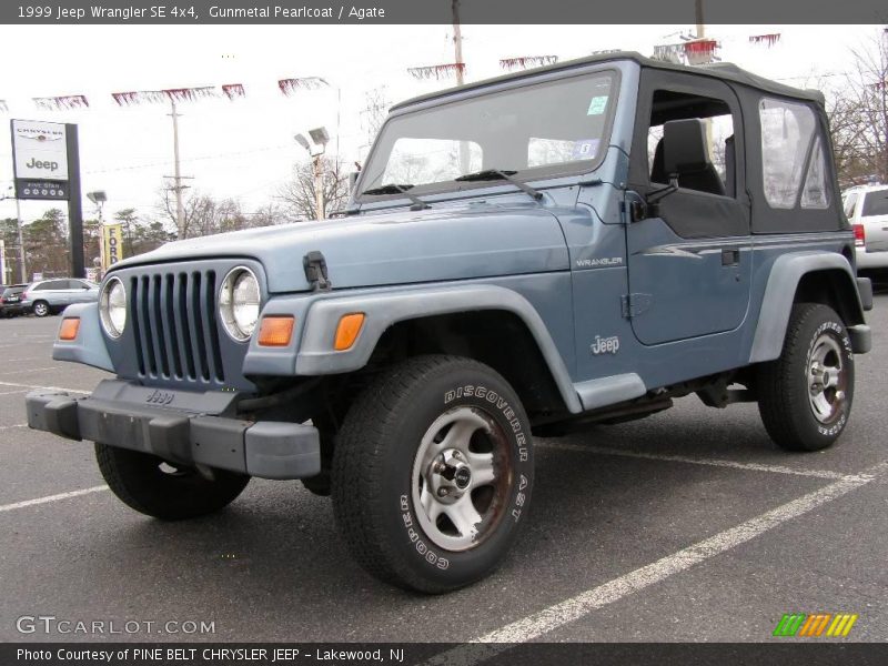 Gunmetal Pearlcoat / Agate 1999 Jeep Wrangler SE 4x4