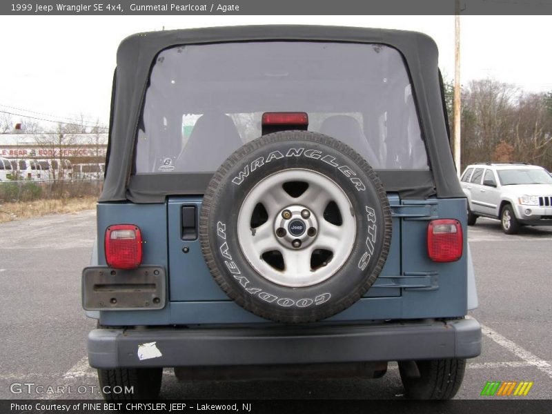Gunmetal Pearlcoat / Agate 1999 Jeep Wrangler SE 4x4