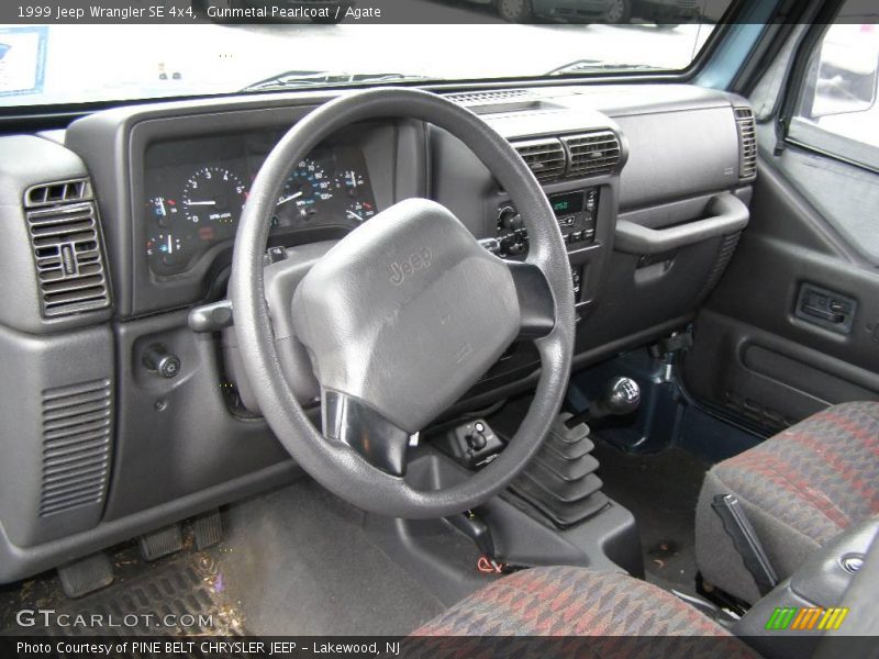 Gunmetal Pearlcoat / Agate 1999 Jeep Wrangler SE 4x4