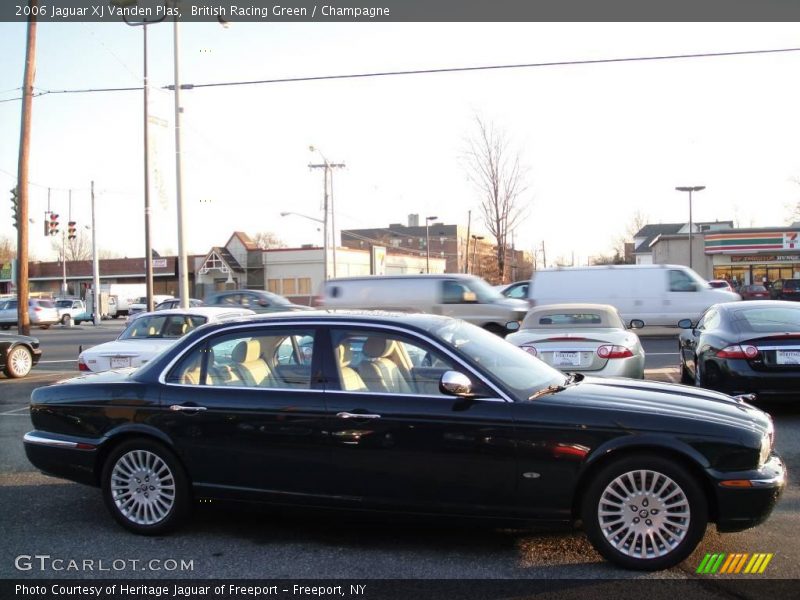 British Racing Green / Champagne 2006 Jaguar XJ Vanden Plas