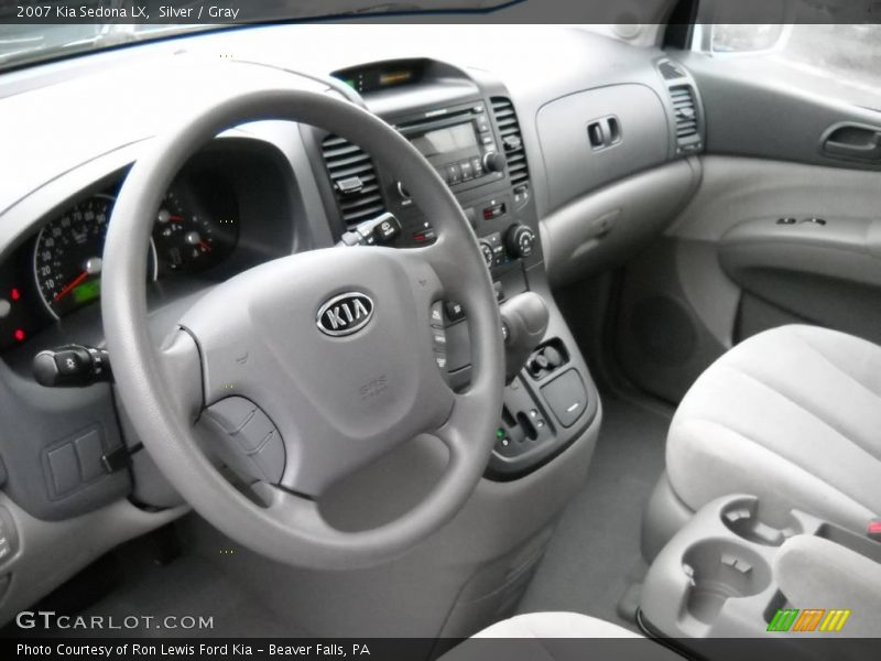 Silver / Gray 2007 Kia Sedona LX