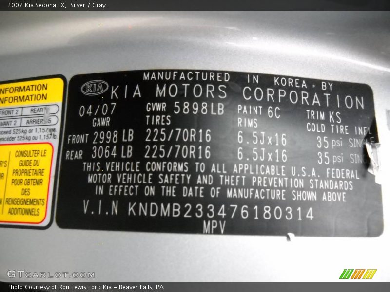 Silver / Gray 2007 Kia Sedona LX