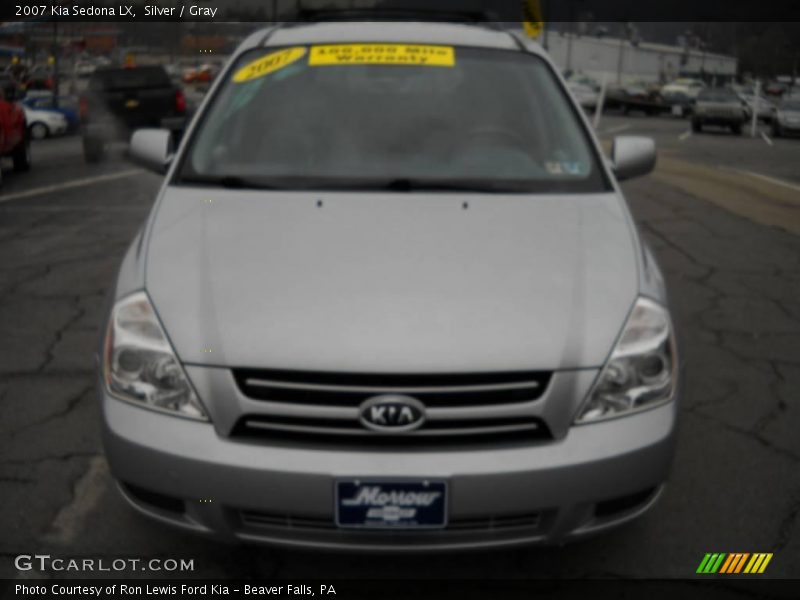 Silver / Gray 2007 Kia Sedona LX