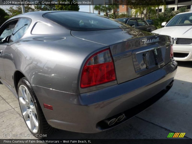 Grigio Alfieri Metallic / Grigio Medio 2004 Maserati Coupe GT