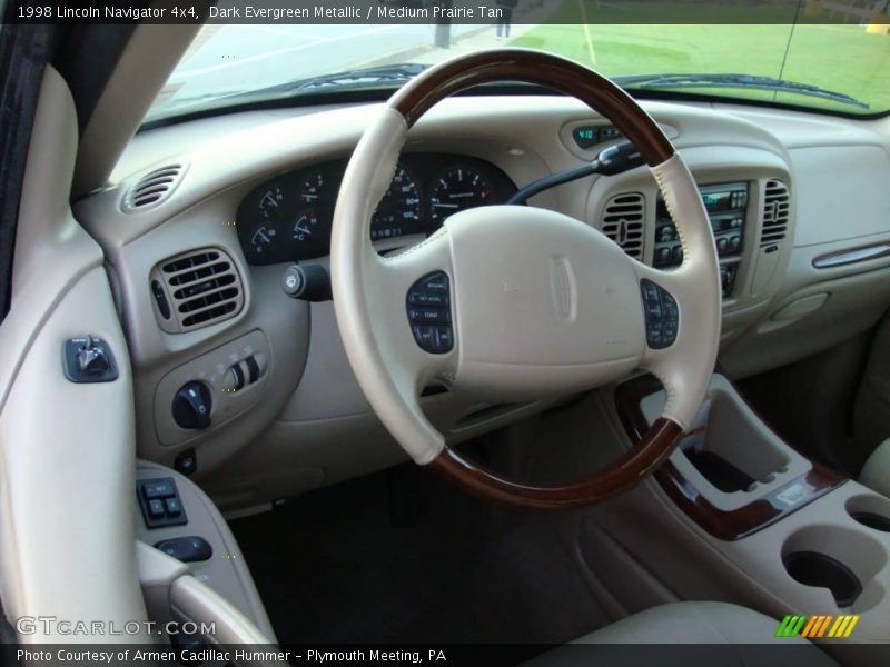 Dark Evergreen Metallic / Medium Prairie Tan 1998 Lincoln Navigator 4x4