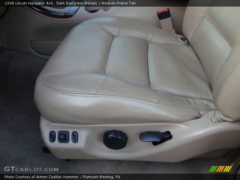 Dark Evergreen Metallic / Medium Prairie Tan 1998 Lincoln Navigator 4x4