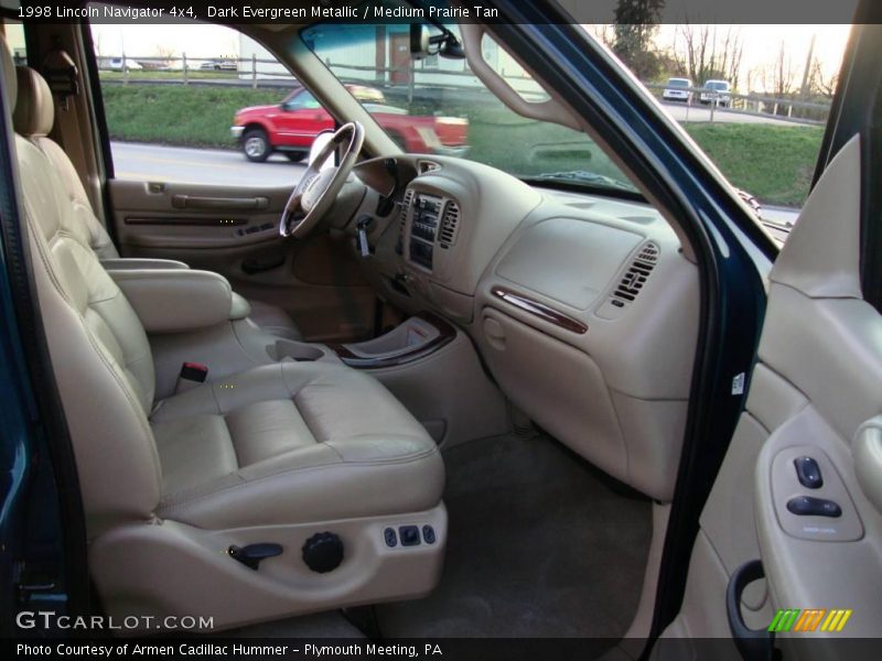 Dark Evergreen Metallic / Medium Prairie Tan 1998 Lincoln Navigator 4x4