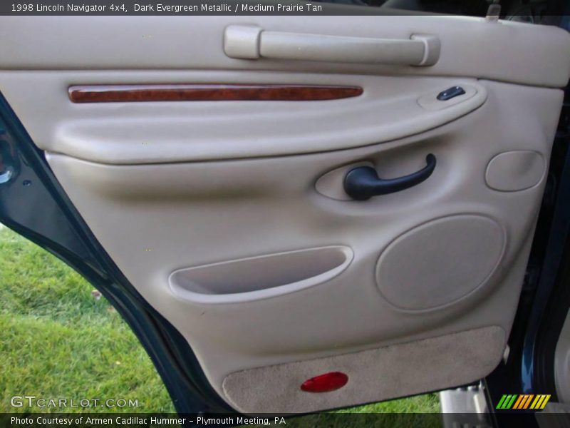 Dark Evergreen Metallic / Medium Prairie Tan 1998 Lincoln Navigator 4x4