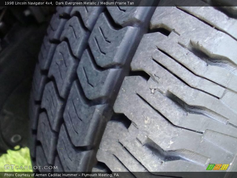 Dark Evergreen Metallic / Medium Prairie Tan 1998 Lincoln Navigator 4x4