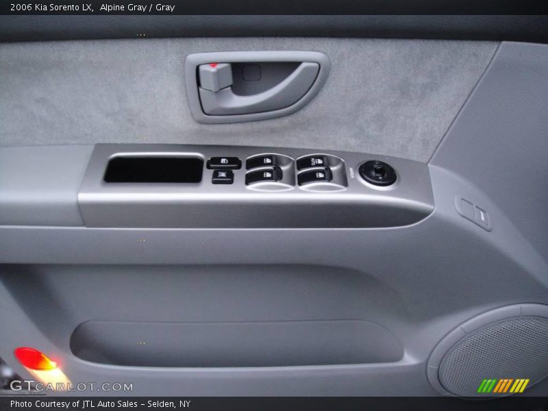 Alpine Gray / Gray 2006 Kia Sorento LX