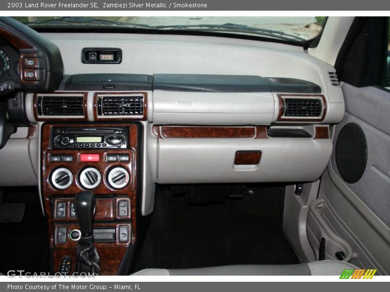 Zambezi Silver Metallic / Smokestone 2003 Land Rover Freelander SE