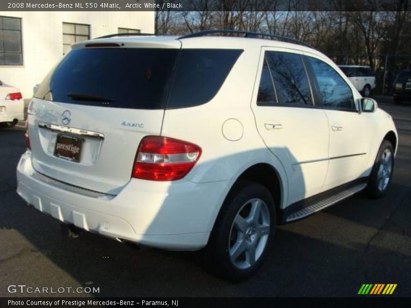 Arctic White / Black 2008 Mercedes-Benz ML 550 4Matic