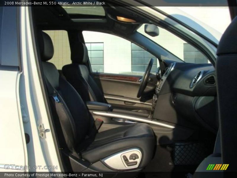 Arctic White / Black 2008 Mercedes-Benz ML 550 4Matic