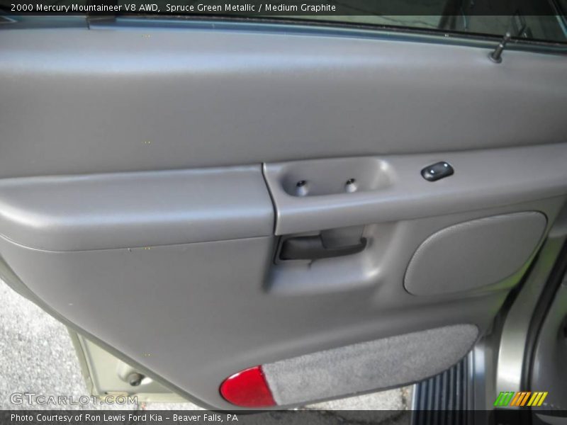 Spruce Green Metallic / Medium Graphite 2000 Mercury Mountaineer V8 AWD