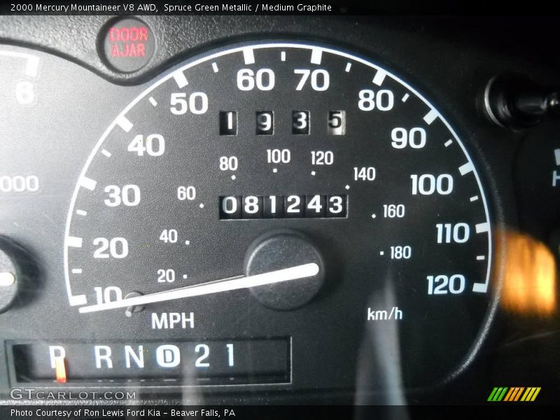 Spruce Green Metallic / Medium Graphite 2000 Mercury Mountaineer V8 AWD