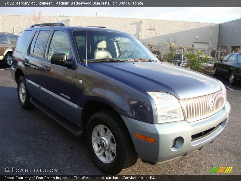 Medium Wedgewood Blue Metallic / Dark Graphite 2002 Mercury Mountaineer