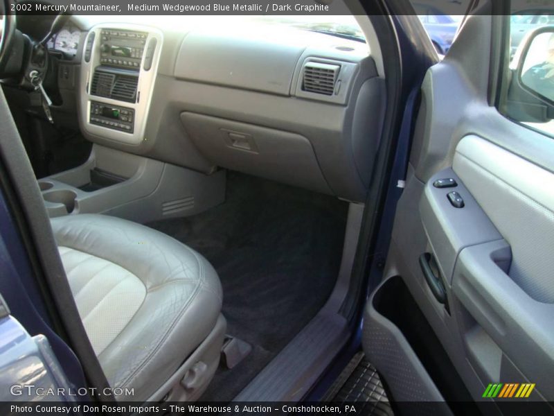Medium Wedgewood Blue Metallic / Dark Graphite 2002 Mercury Mountaineer