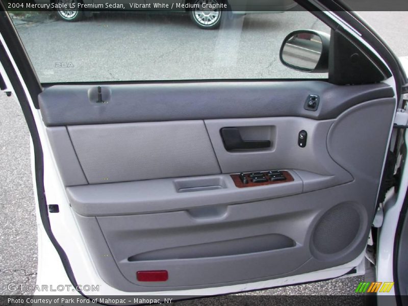 Vibrant White / Medium Graphite 2004 Mercury Sable LS Premium Sedan