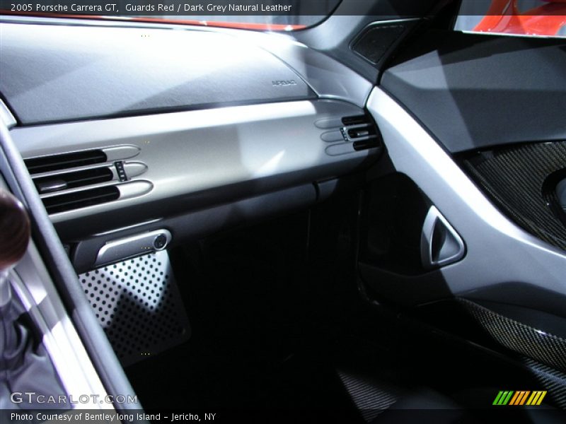 Guards Red / Dark Grey Natural Leather 2005 Porsche Carrera GT