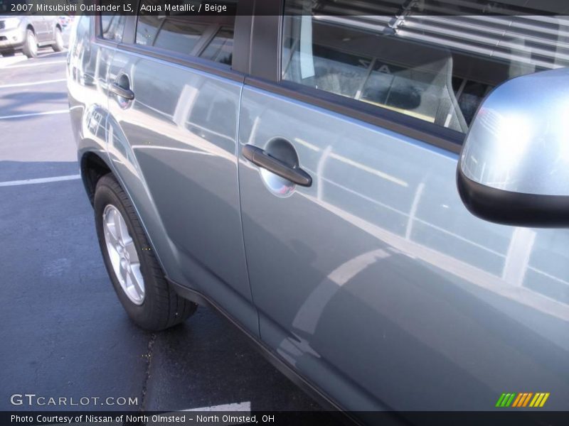 Aqua Metallic / Beige 2007 Mitsubishi Outlander LS
