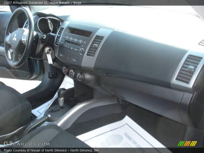 Aqua Metallic / Beige 2007 Mitsubishi Outlander LS