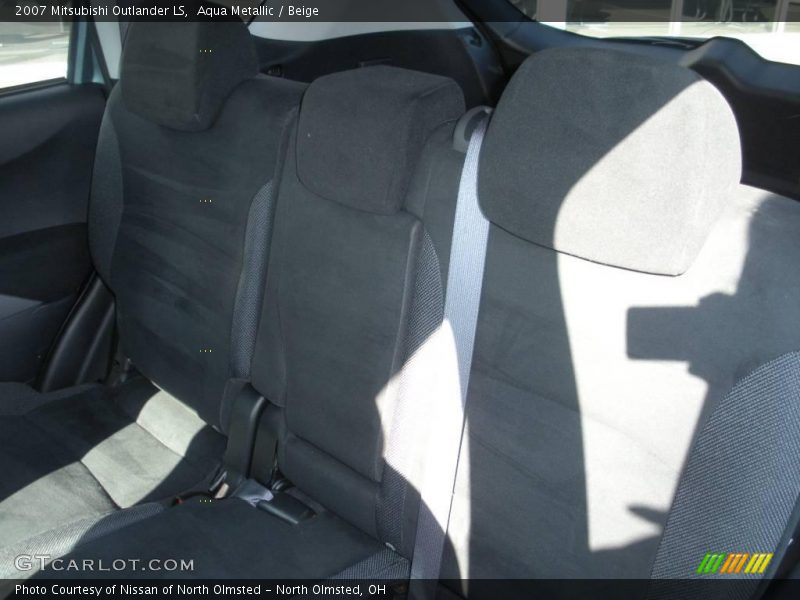 Aqua Metallic / Beige 2007 Mitsubishi Outlander LS
