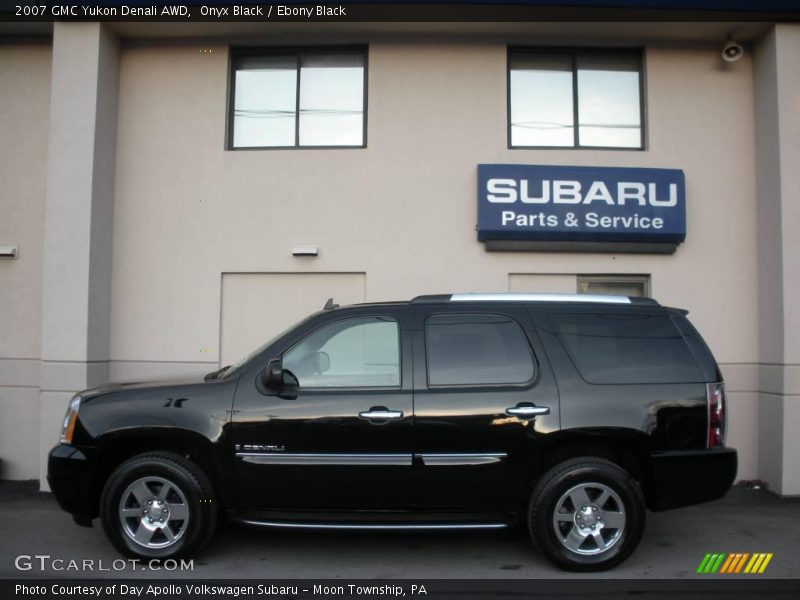 Onyx Black / Ebony Black 2007 GMC Yukon Denali AWD