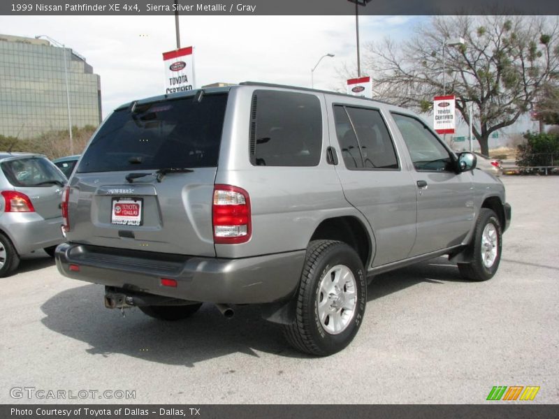 Sierra Silver Metallic / Gray 1999 Nissan Pathfinder XE 4x4