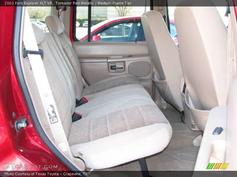 Toreador Red Metallic / Medium Prairie Tan 2001 Ford Explorer XLT V8