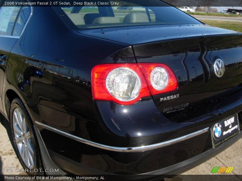 Deep Black / Classic Grey 2006 Volkswagen Passat 2.0T Sedan