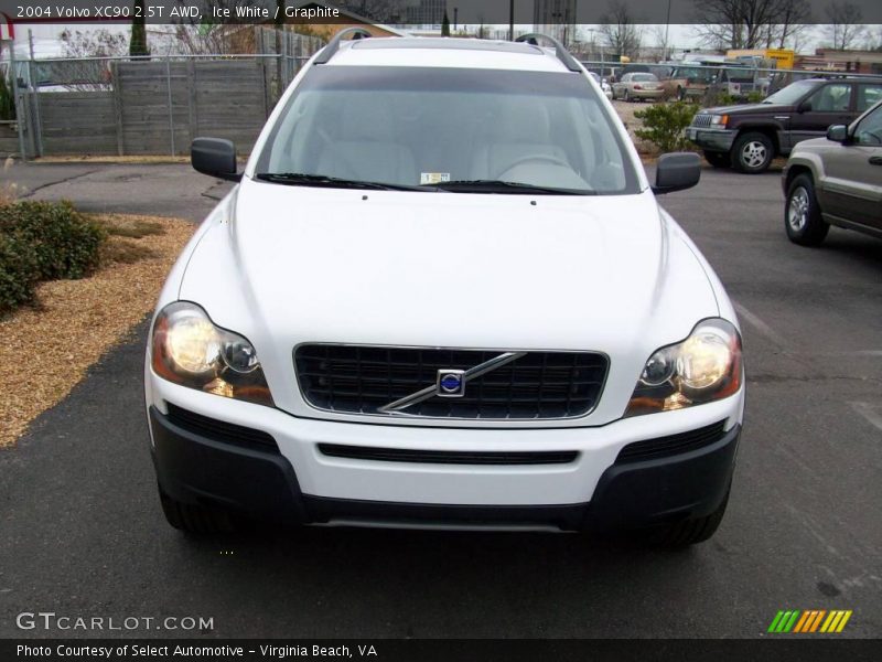 Ice White / Graphite 2004 Volvo XC90 2.5T AWD