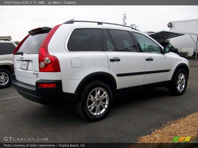 Ice White / Graphite 2004 Volvo XC90 2.5T AWD