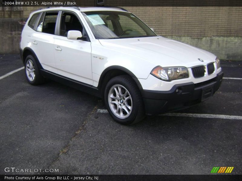 Alpine White / Black 2004 BMW X3 2.5i