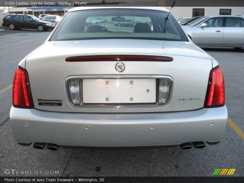 Sterling / Pewter 2000 Cadillac DeVille Sedan