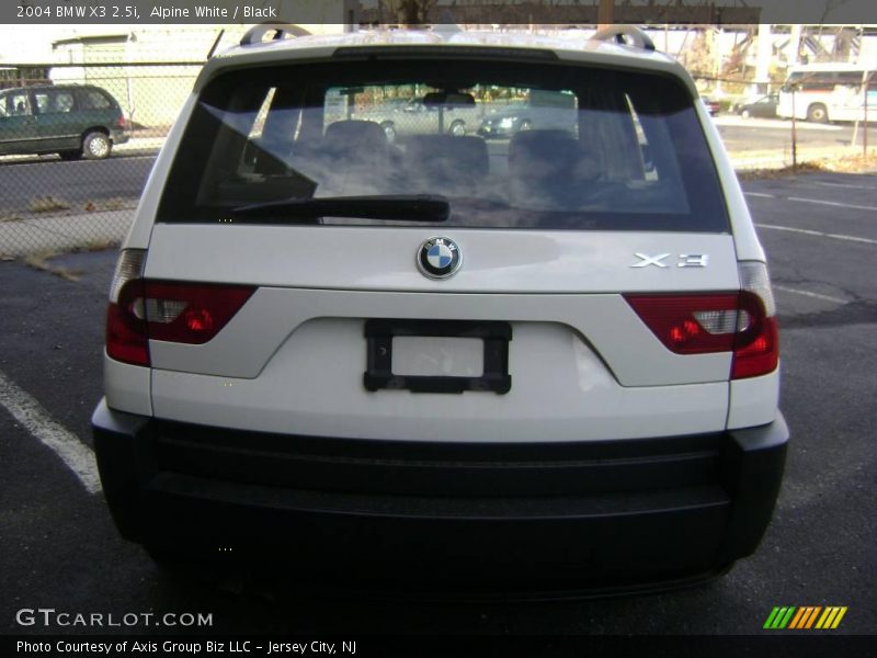 Alpine White / Black 2004 BMW X3 2.5i