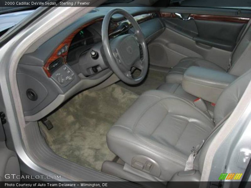 Sterling / Pewter 2000 Cadillac DeVille Sedan