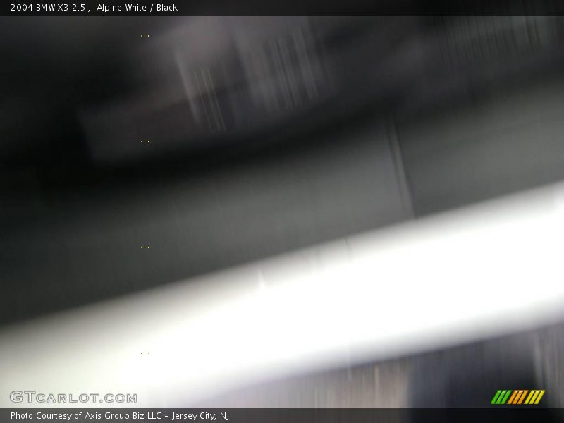 Alpine White / Black 2004 BMW X3 2.5i