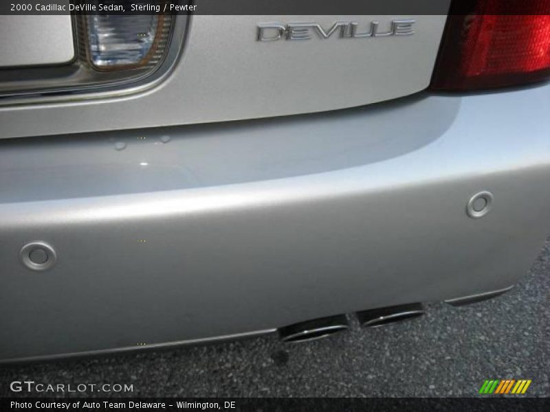 Sterling / Pewter 2000 Cadillac DeVille Sedan