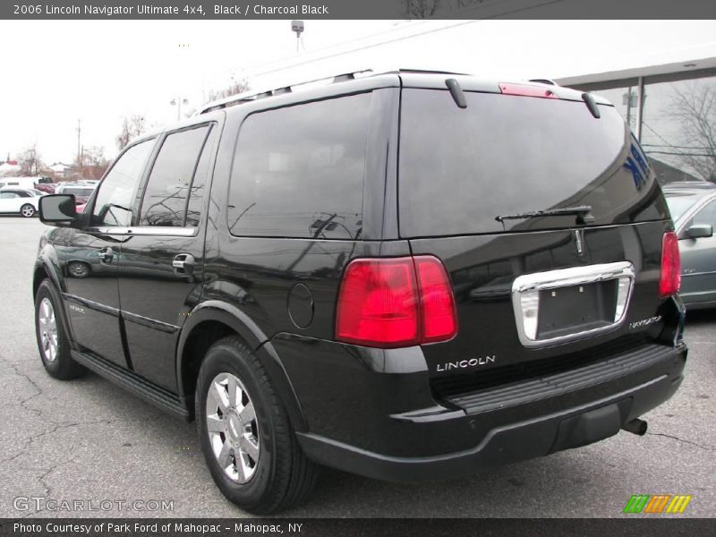 Black / Charcoal Black 2006 Lincoln Navigator Ultimate 4x4
