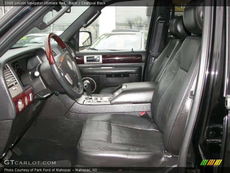Black / Charcoal Black 2006 Lincoln Navigator Ultimate 4x4
