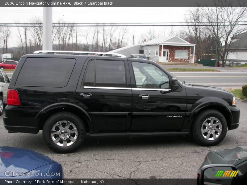 Black / Charcoal Black 2006 Lincoln Navigator Ultimate 4x4